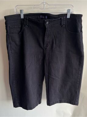 NYDJ Black Bermuda Jean Shorts Sz 16 Women’s EUC